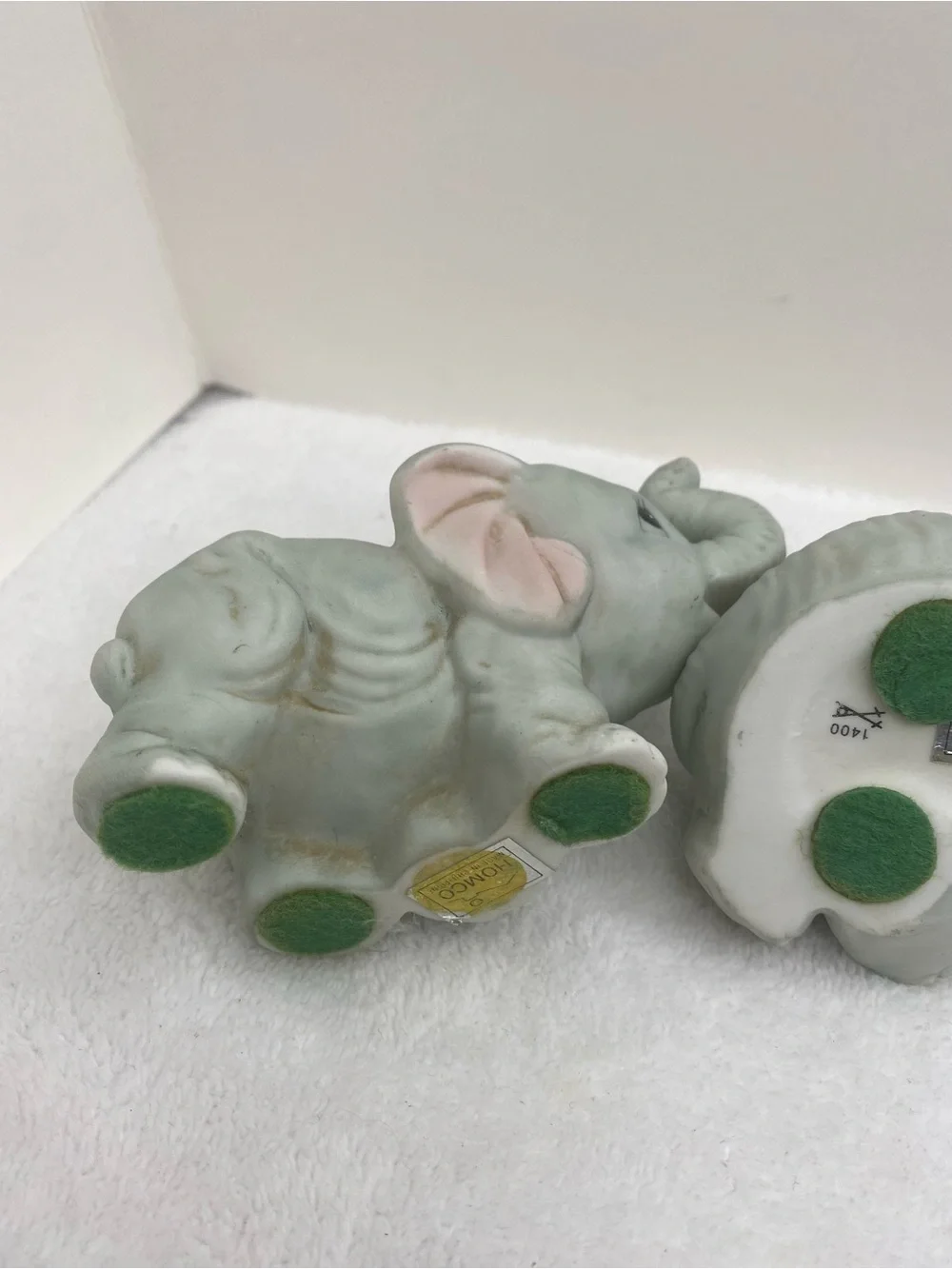 Vintage Homco 2 Ceramic Baby Elephant Figurines #1400 Gray W/ Pink Ear Accents